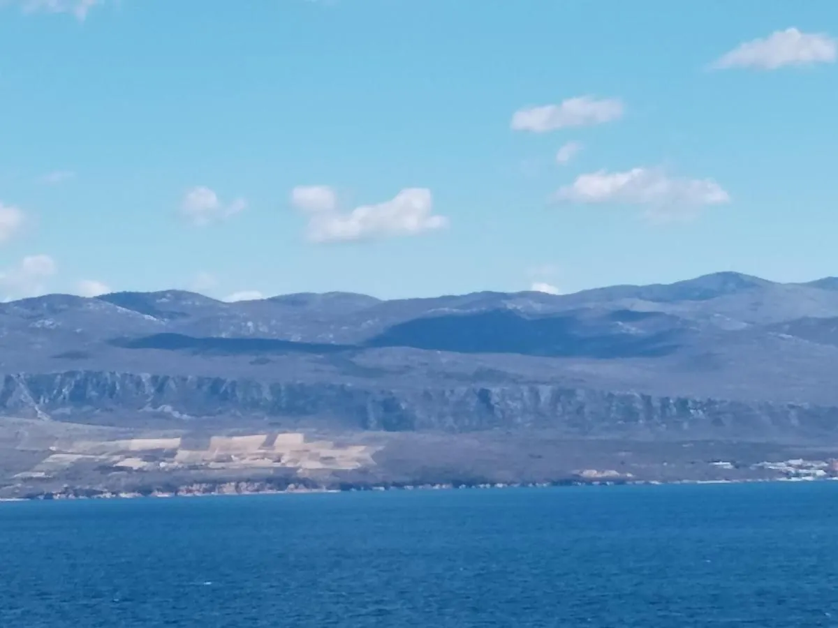 Island Bliss - 150 M From The Beach, With Sea View Apartment Vrbnik 0*,  Croatia