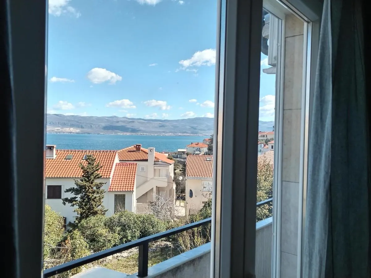 Island Bliss - 150 M From The Beach, With Sea View Apartment Vrbnik