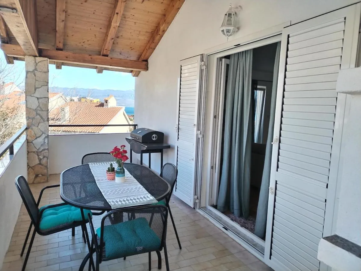 Island Bliss - 150 M From The Beach, With Sea View Apartment Vrbnik