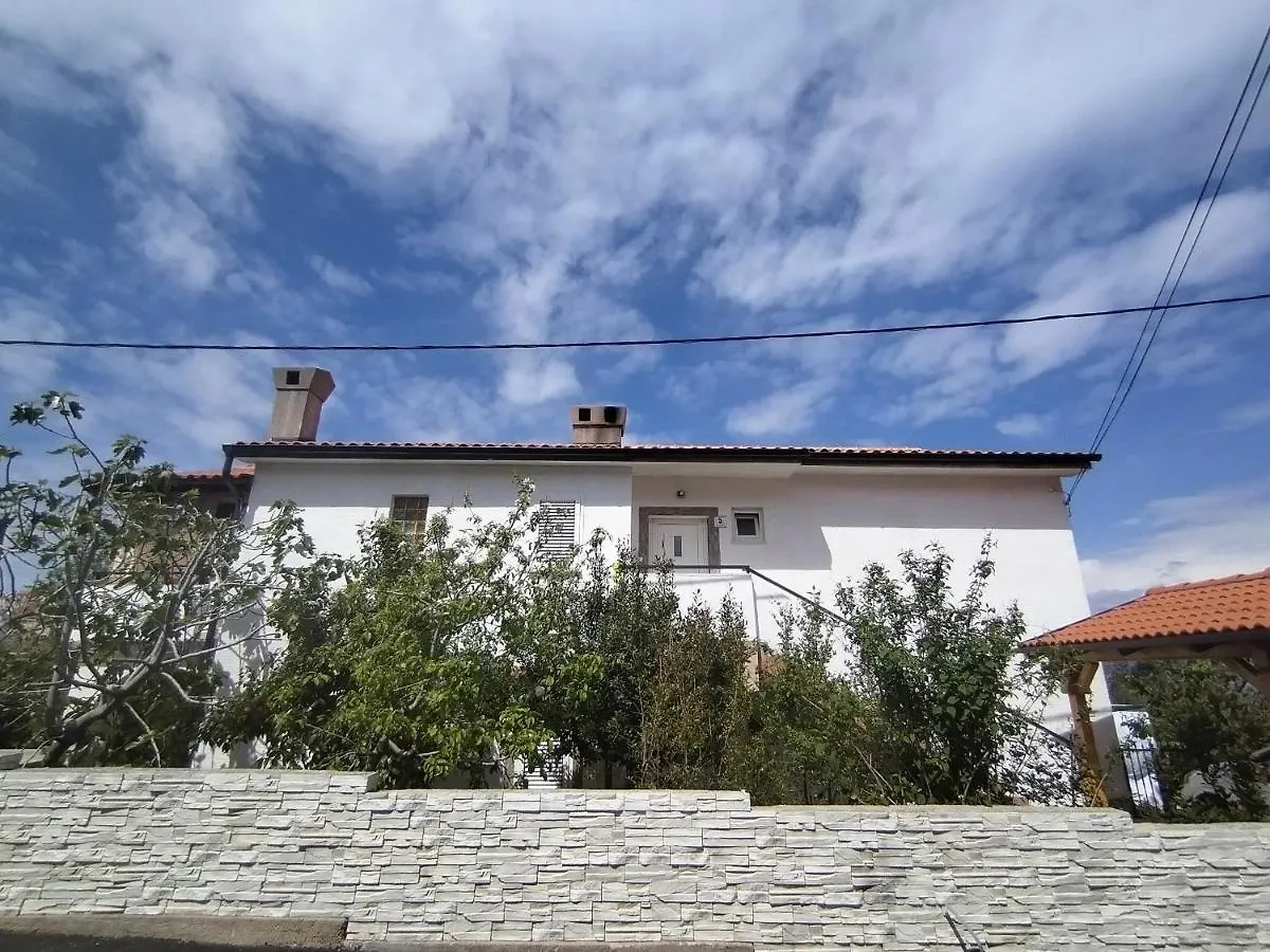 Appartement Island Bliss - 150 M From The Beach, With Sea View Vrbnik  Kroatië