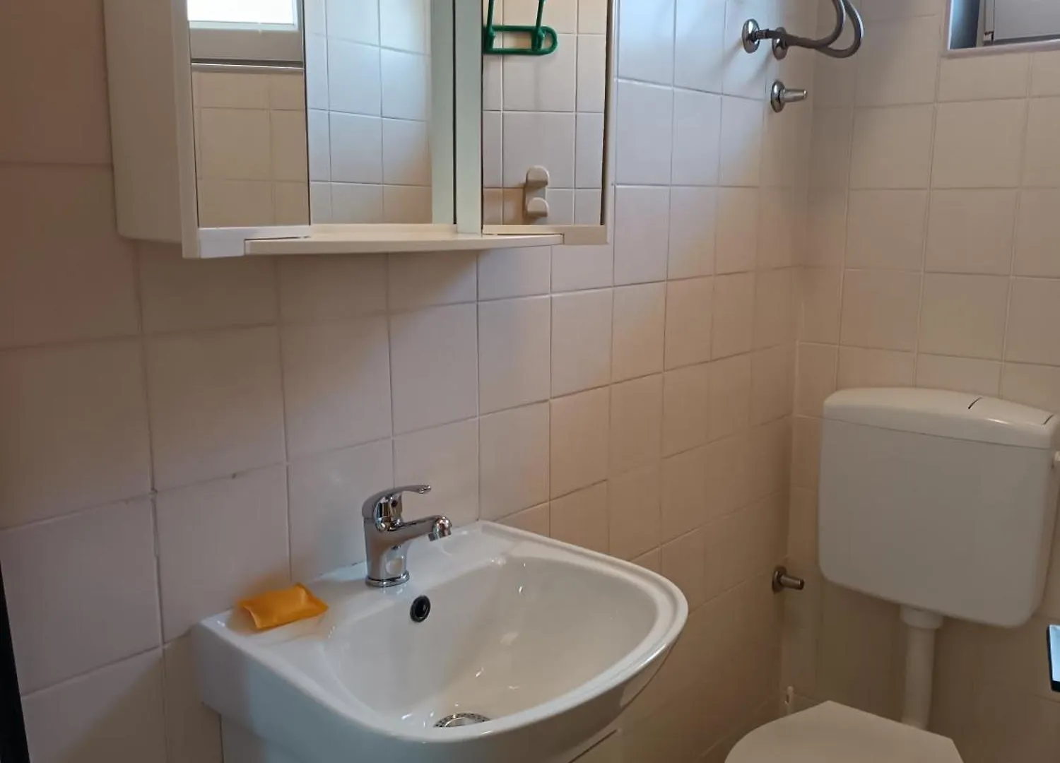 Island Bliss - 150 M From The Beach, With Sea View Vrbnik  Apartament Vrbnik (Primorje-Gorski Kotar)